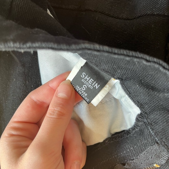 Ripped Jean Shorts - Picture 3 of 3